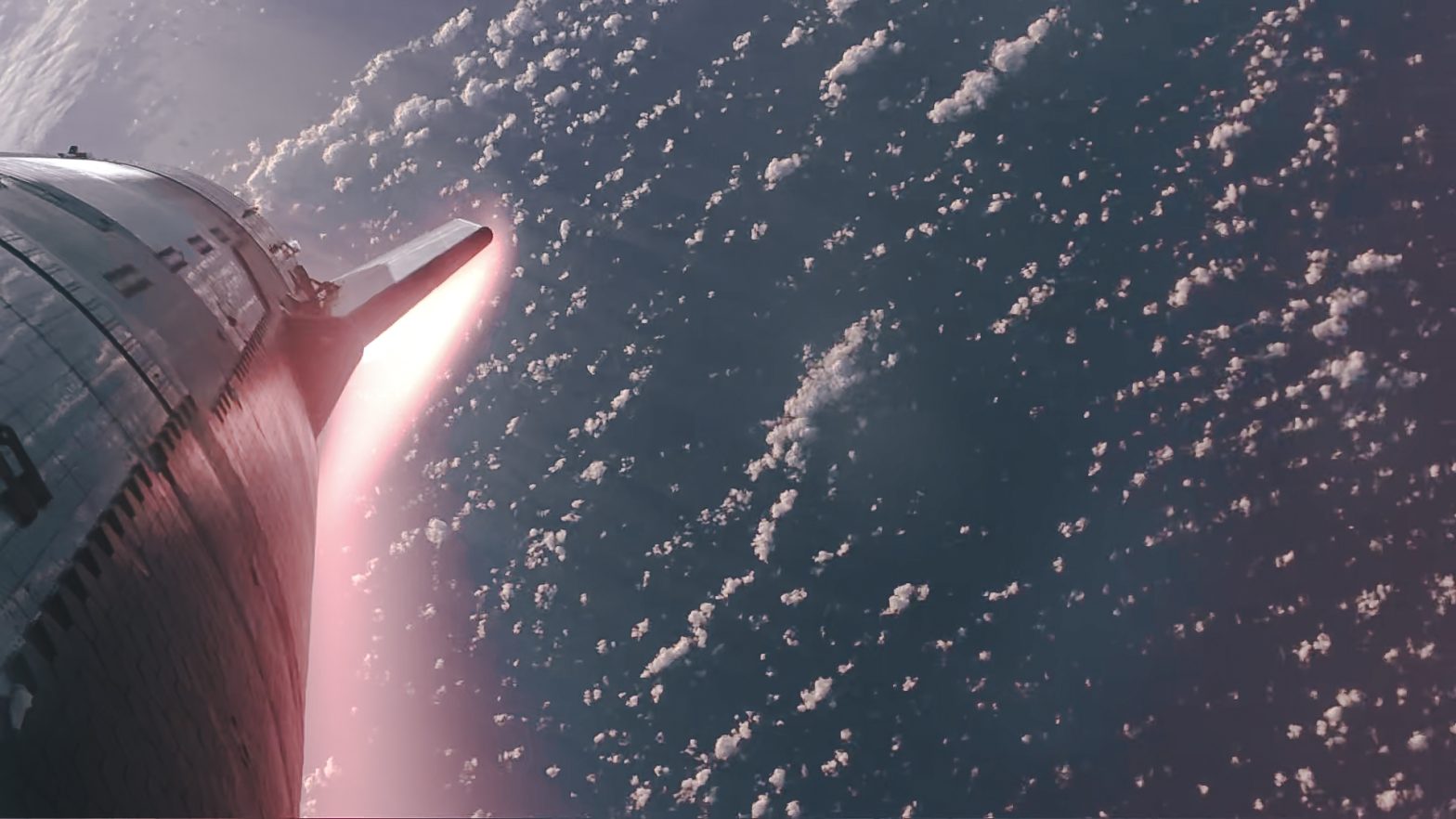 SpaceX ممکن است در سال 2027 عمومی شود به یکی از بزرگترین سرمایه گذاران خود، ران بارون اشاره می کند