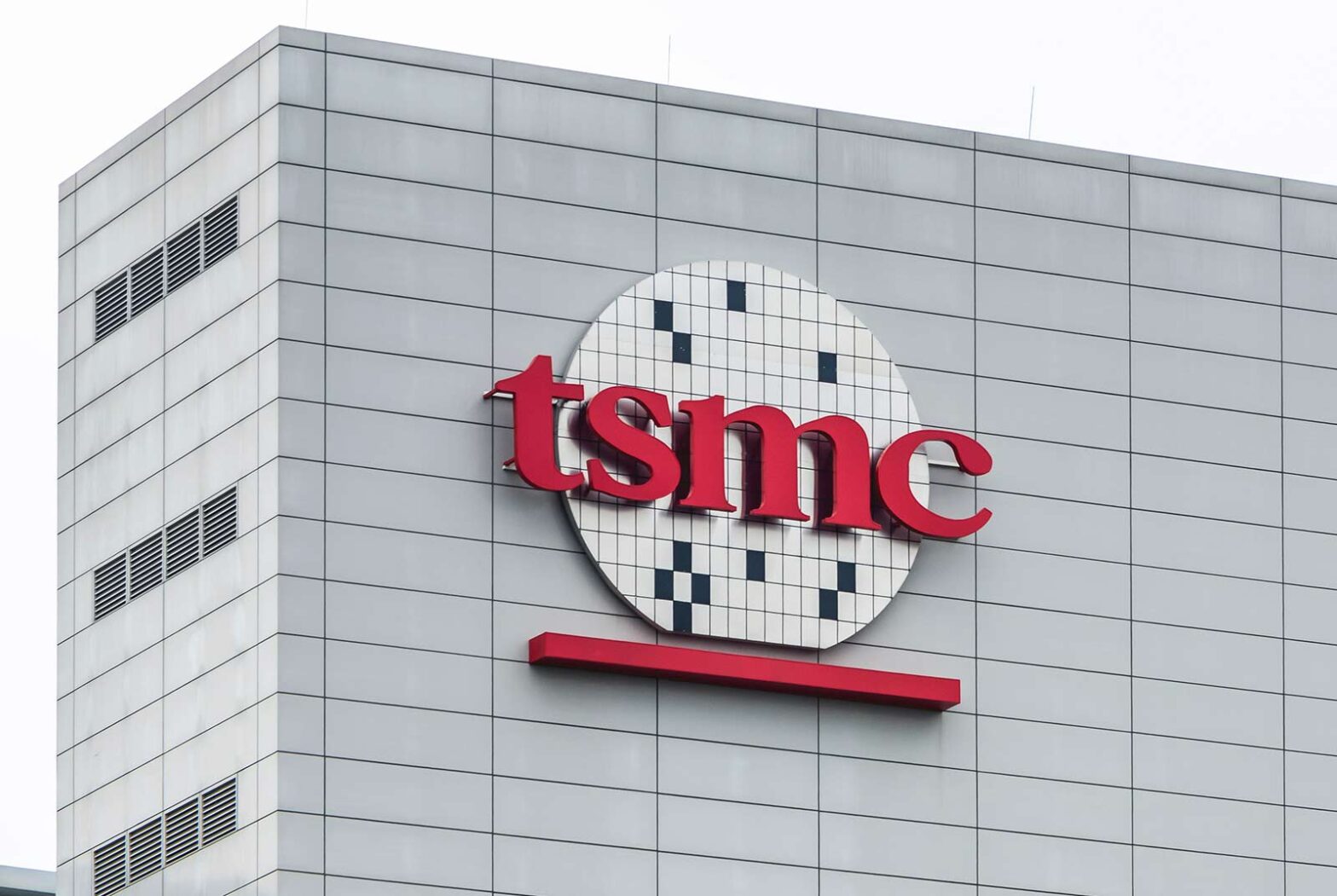 مدیرعامل AMD ، لیزا سو می گوید تهیه تراشه های هوش مصنوعی از گیاهان آمریکایی TSMC 20 ٪ گرانتر است ، که عوارض زنجیره های تأمین ساختمان در آمریکا را برجسته می کند