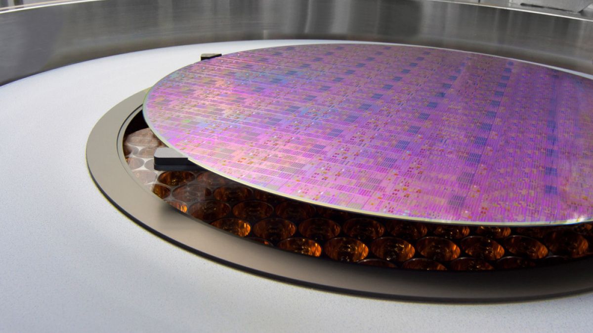 Silicon wafer on a processing machine in a semiconductor fabrication facility.